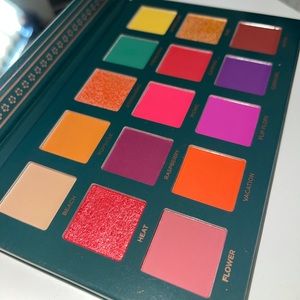Eyeshadow palette